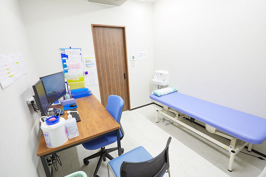 診察室２